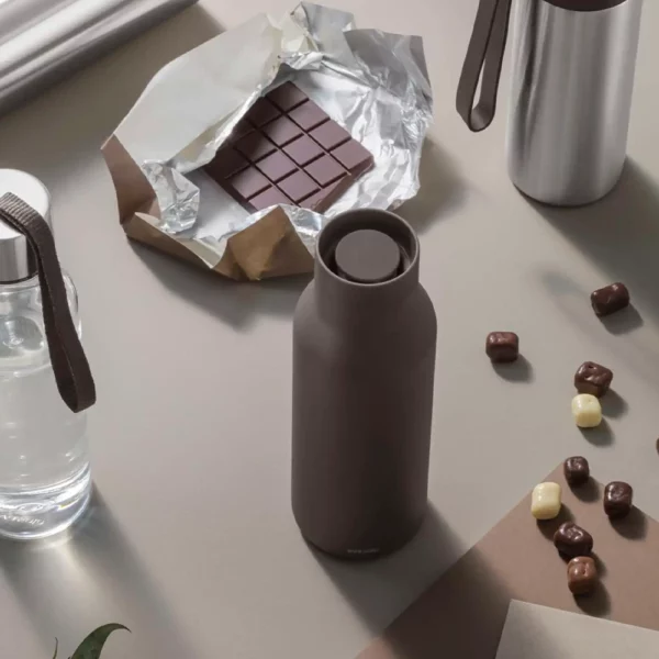 Eva Solo Urban To Go Thermosfles Design waterfles Chocoladebruin